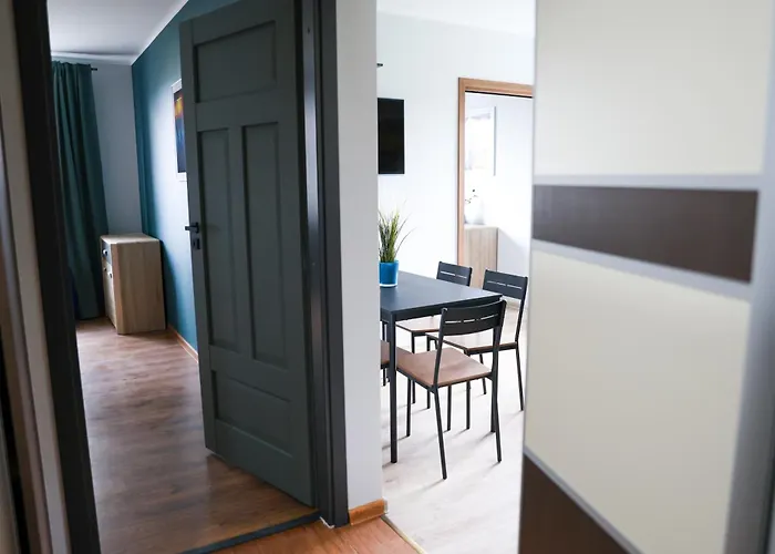 Admiralski Διαμέρισμα *