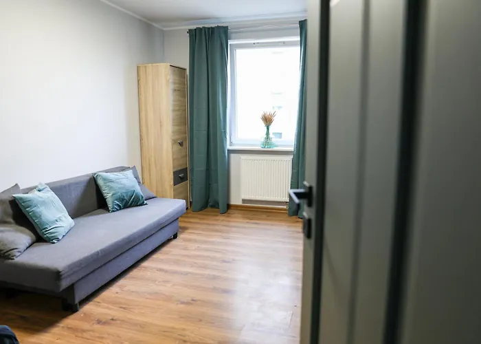 Admiralski Διαμέρισμα