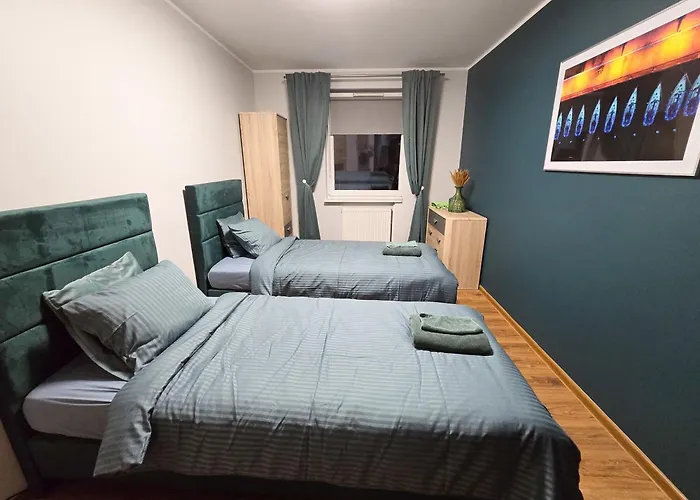 Admiralski Διαμέρισμα *